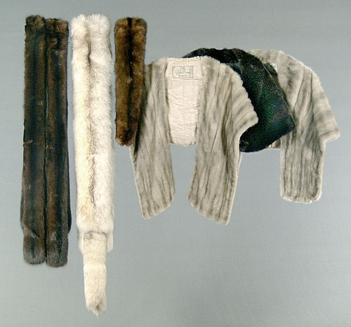 Six furs: white fox(?) scarf/stole with