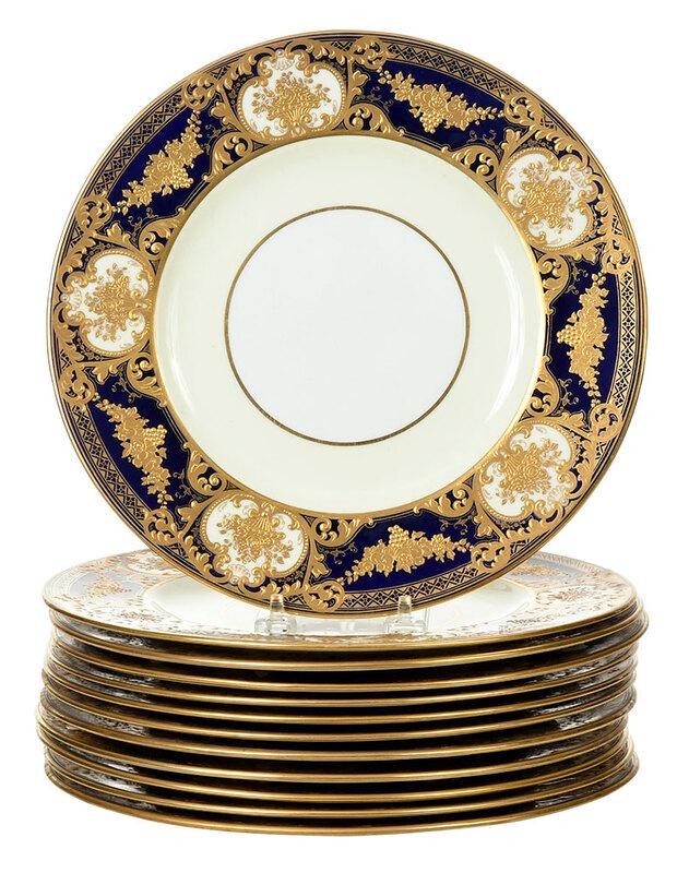 Set of 12 Wedgwood Cobalt and Gilt Plates (1 of 8)