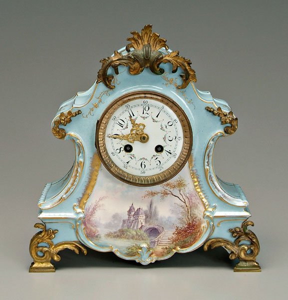 Ormolu-mounted French shelf clock,