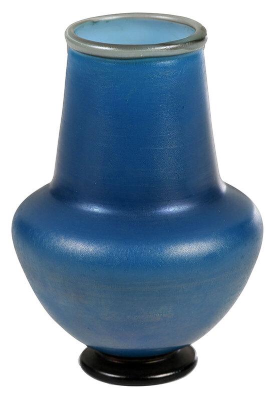 Tiffany Favrile "Tel el-Amarna" Blue Art Glass Vase (1 of 13)