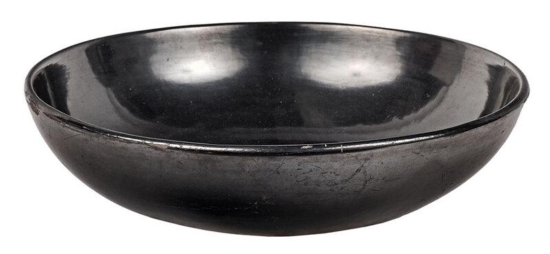 Large Maria and Santana Martinez Blackware Bowl (1 of 5)