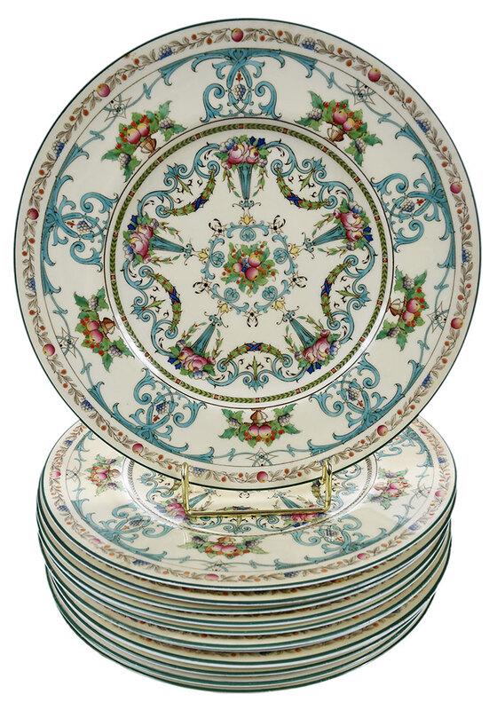 12 Royal Worcester Cabinet Plates (1 of 4)