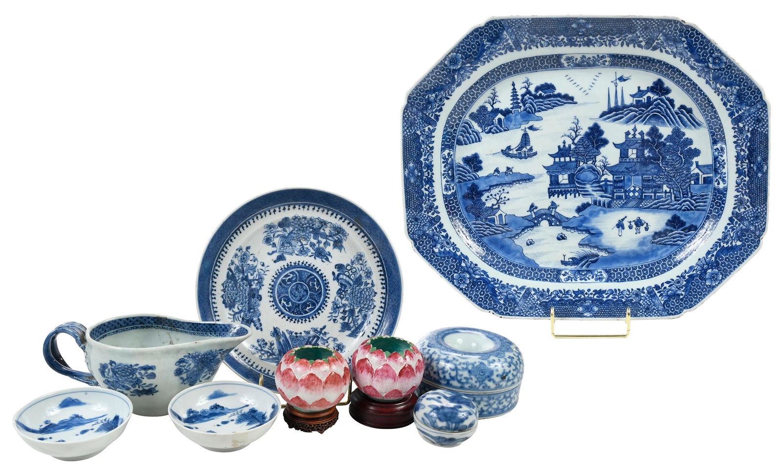 Nine Pieces of Chinese and Export Porcelain (1 of 15)