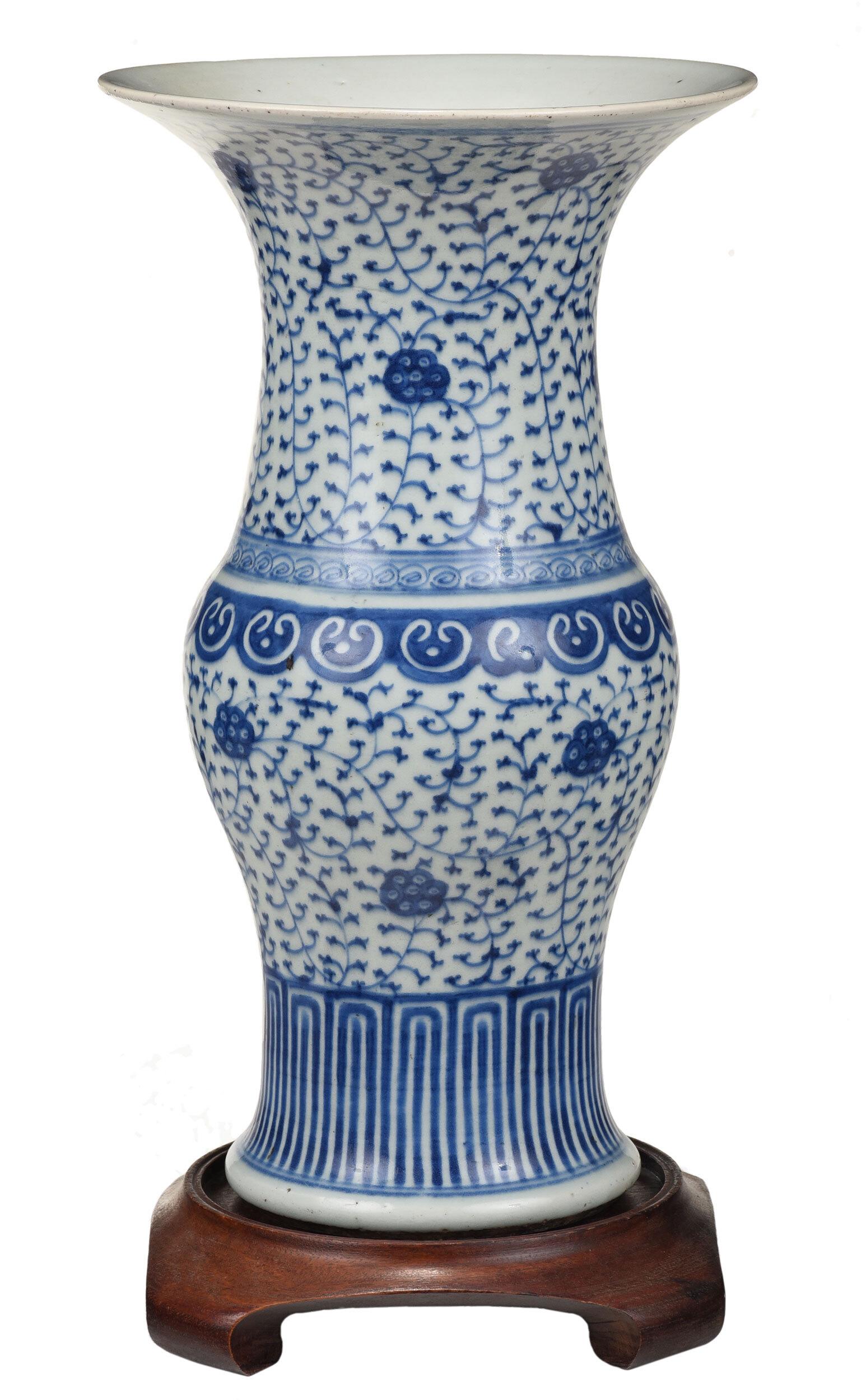Chinese Blue and White 'Lotus Pod' Porcelain Vase (1 of 10)