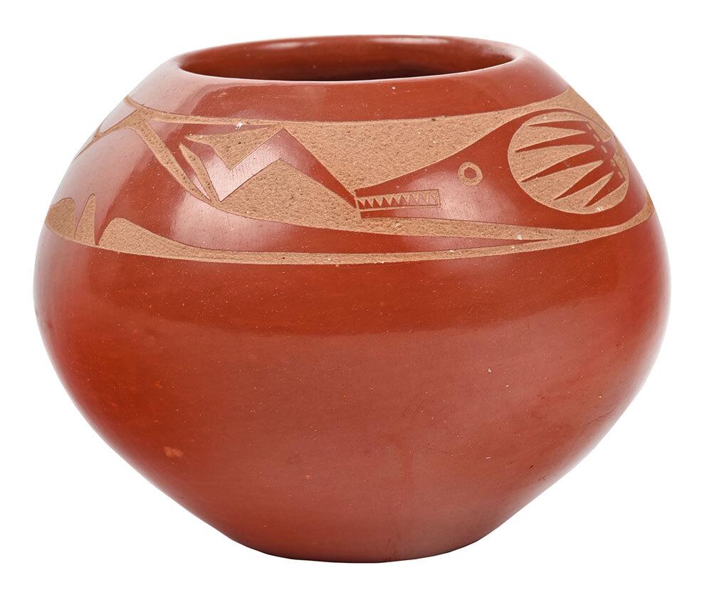 Signed Tony Da Etched Redware Pot (1 of 5)
