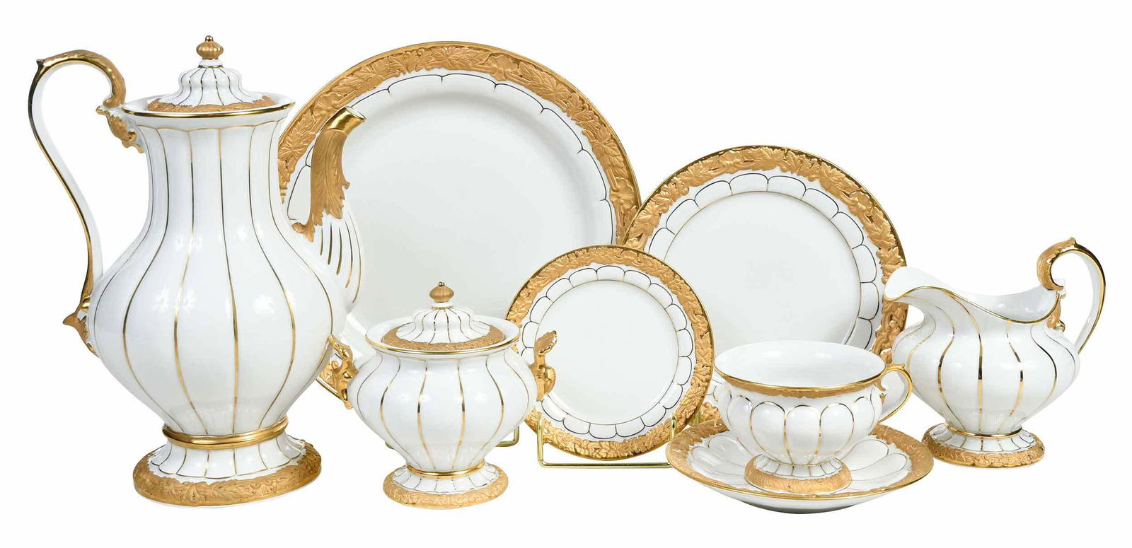 64 Piece Meissen Dinner Service for Twelve (1 of 13)
