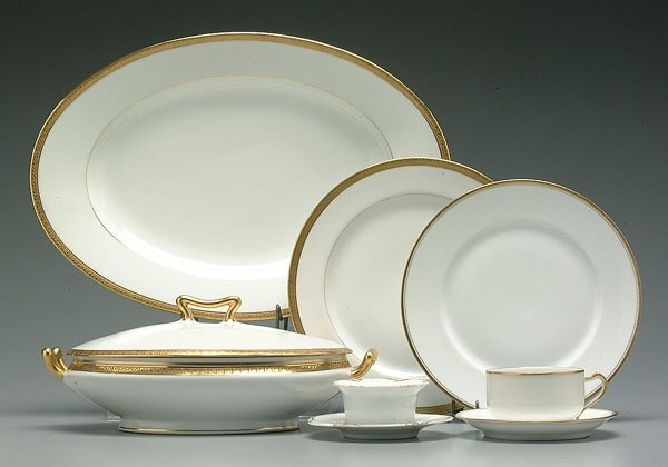 205 pieces china,: 205 pieces china, similar gold-band patterns, most by Limoges, 15 marked "Bowd & Dotter Elite Works," 27 "Old Abbey," 58 Haviland, 80 pieces Limoges "UC," eight ramekins with under plates marked "Roya