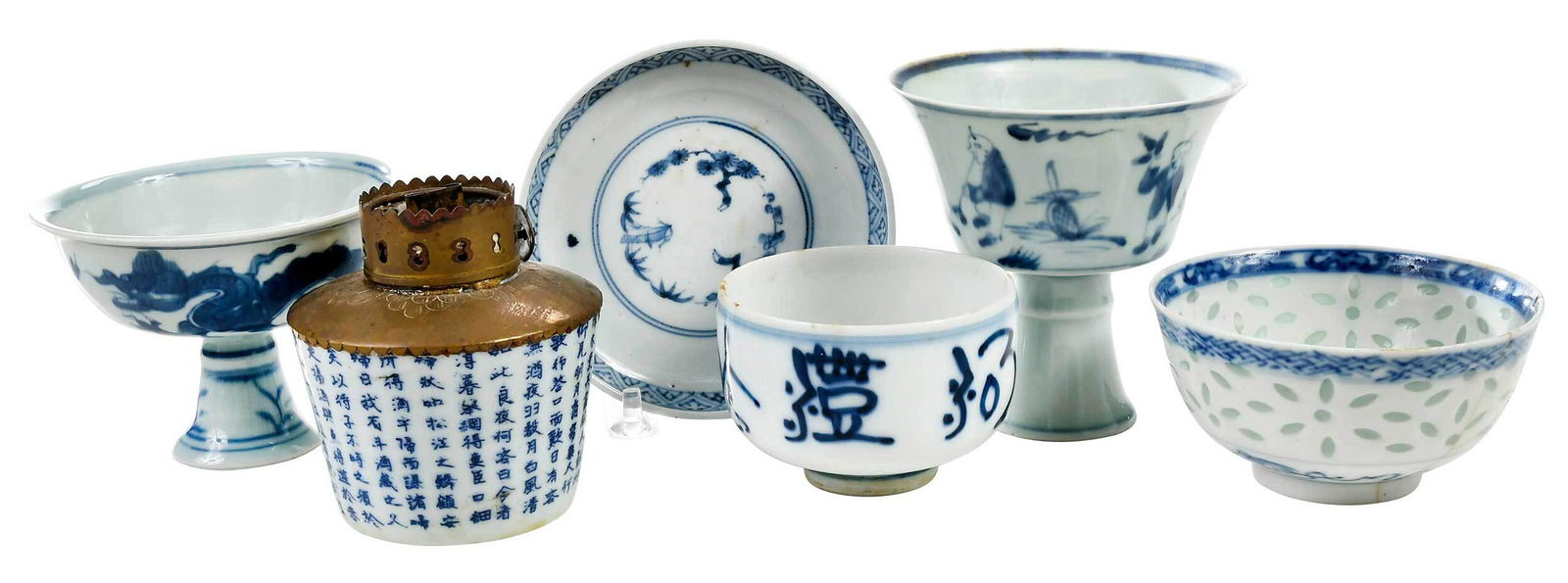Six Pieces of Chinese Blue and White Porcelain (1 of 17)