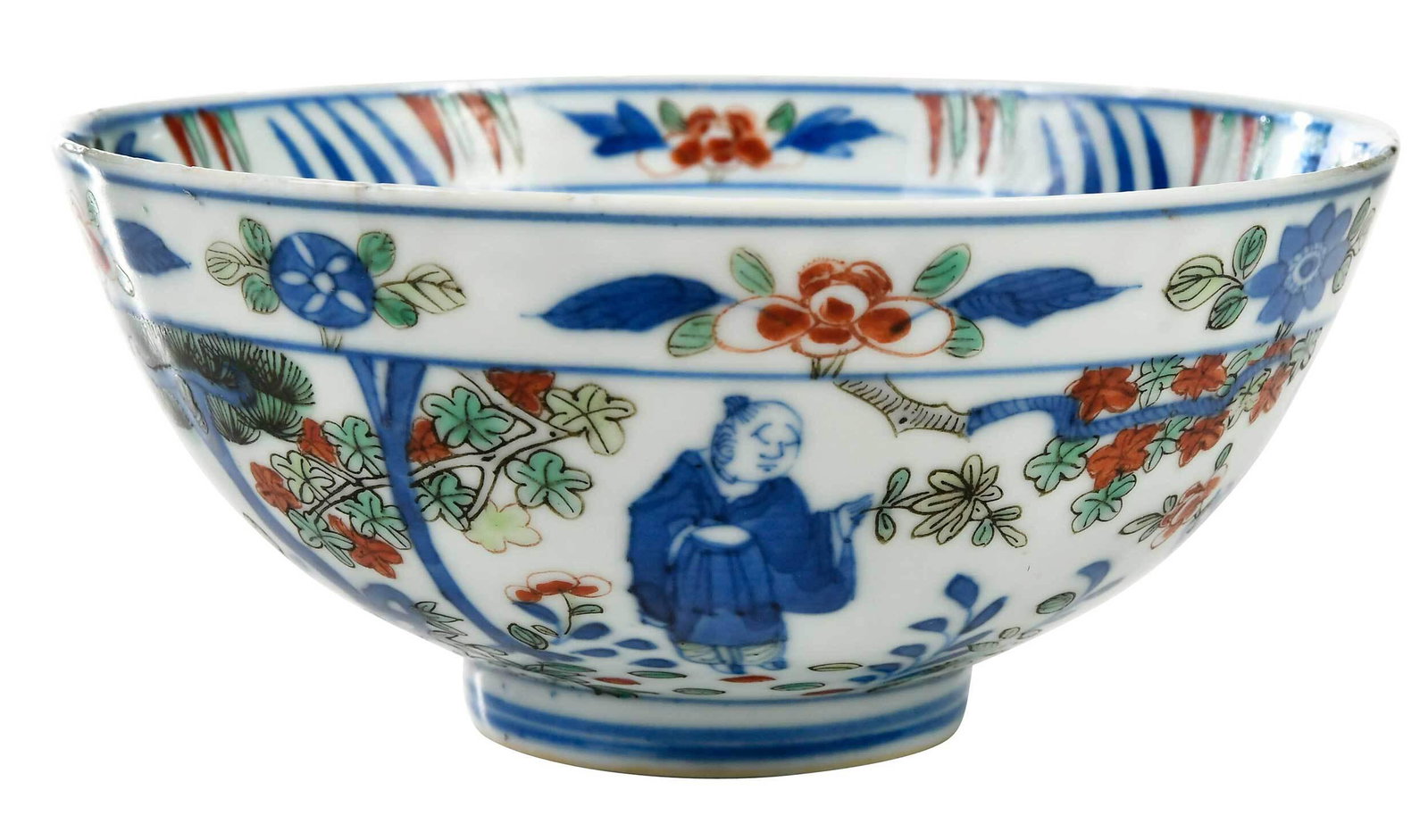 Chinese Wucai Dragon Bowl: possibly Qing dynasty, six character reign mark on base, white ground with underglaze blue decoration and red and green enamels, interior with phoenix and dragon, exterior with five robed figures in a