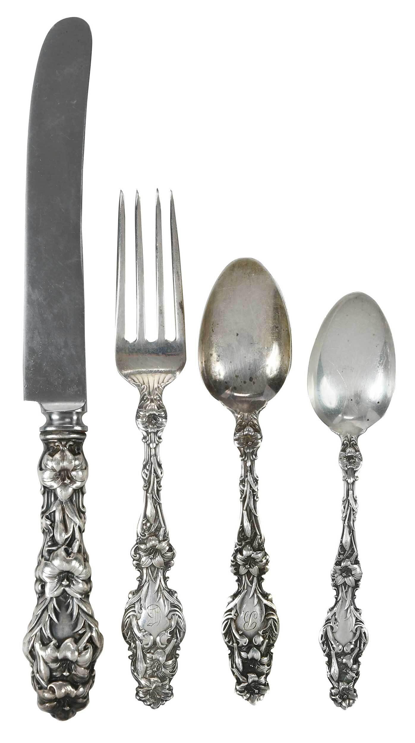 25 Pieces Whiting Lily Sterling Flatware (1 of 8)