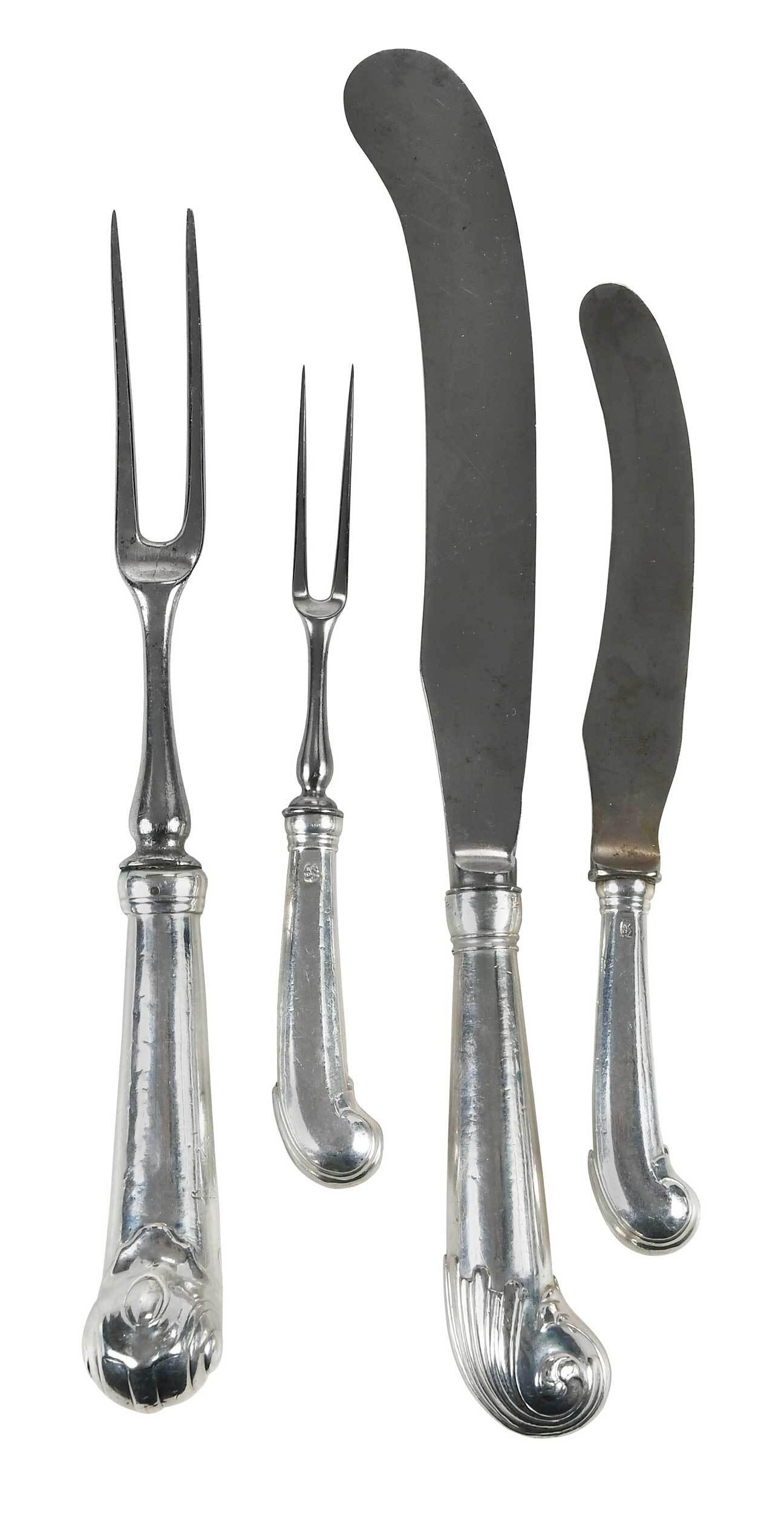 15 English Silver Pistol Grip Handle Flatware: 18th/19th century, all with pistol style grips: six forks and nine knives, all with lion passant mark on handles and steel blades and tines, .925 fine Provenance: The Important Private Collection of a