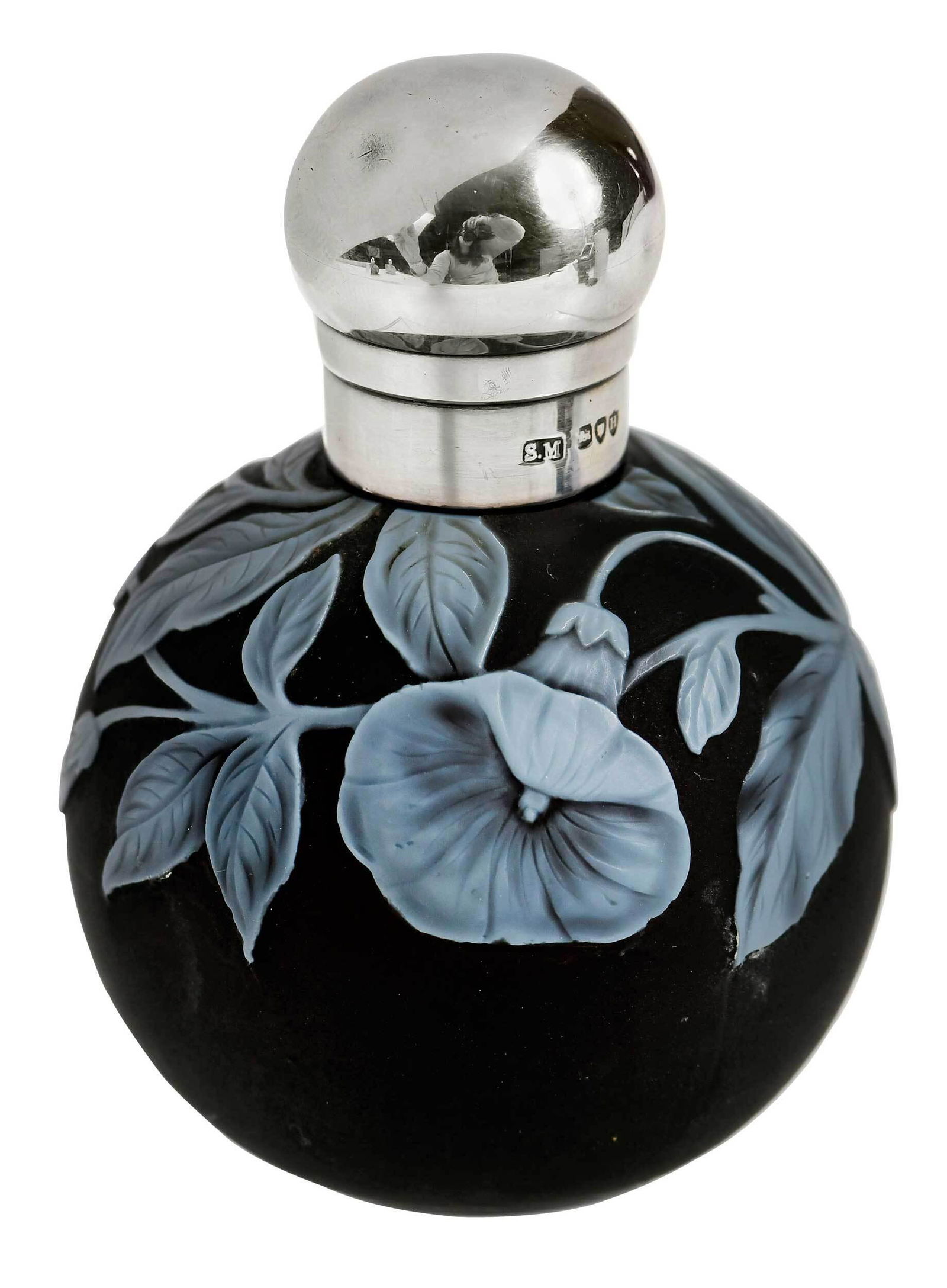 English Cameo Glass Perfume (1 of 11)