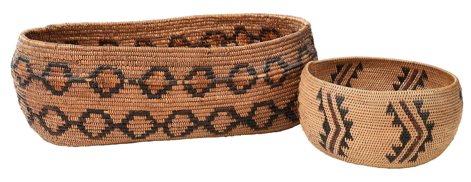 Great Basin Finely Coiled Bowl and a Storage Basket (1 of 10)