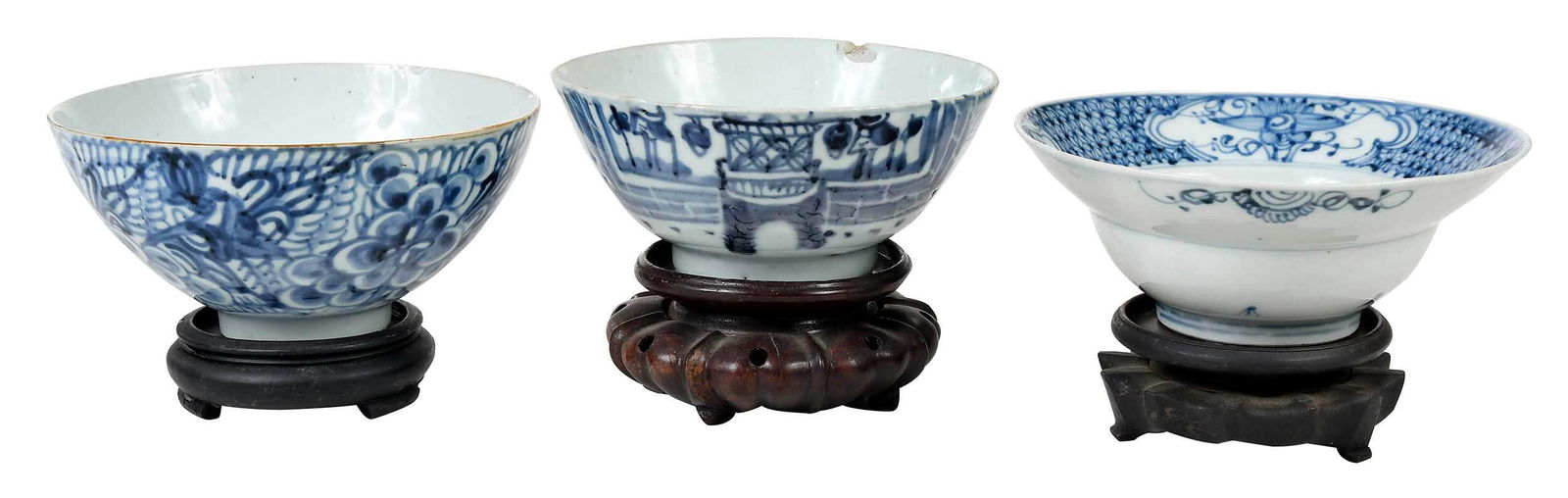 Group of Three Chinese Underglaze Blue Bowls with Stands (1 of 18)