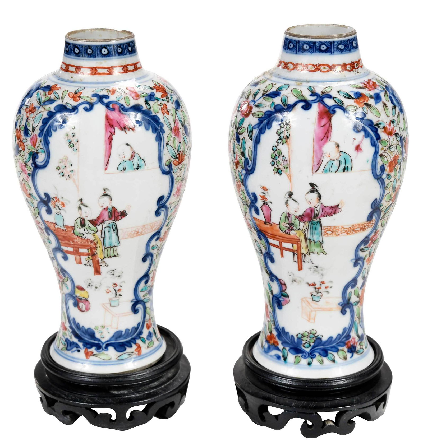 Pair of Chinese Export Porcelain Meiping Vases (1 of 9)