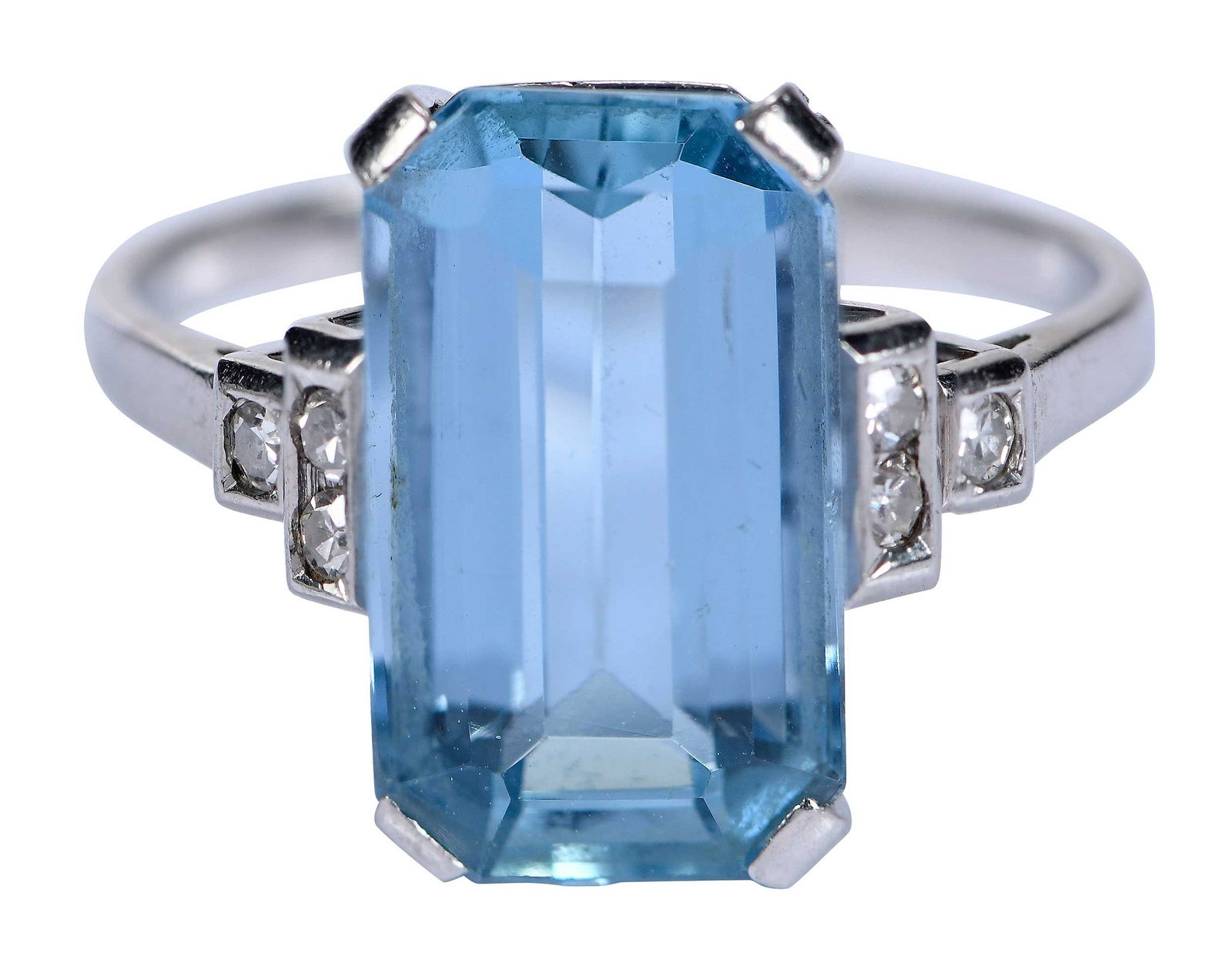 Platinum Aquamarine and Diamond Ring (1 of 7)