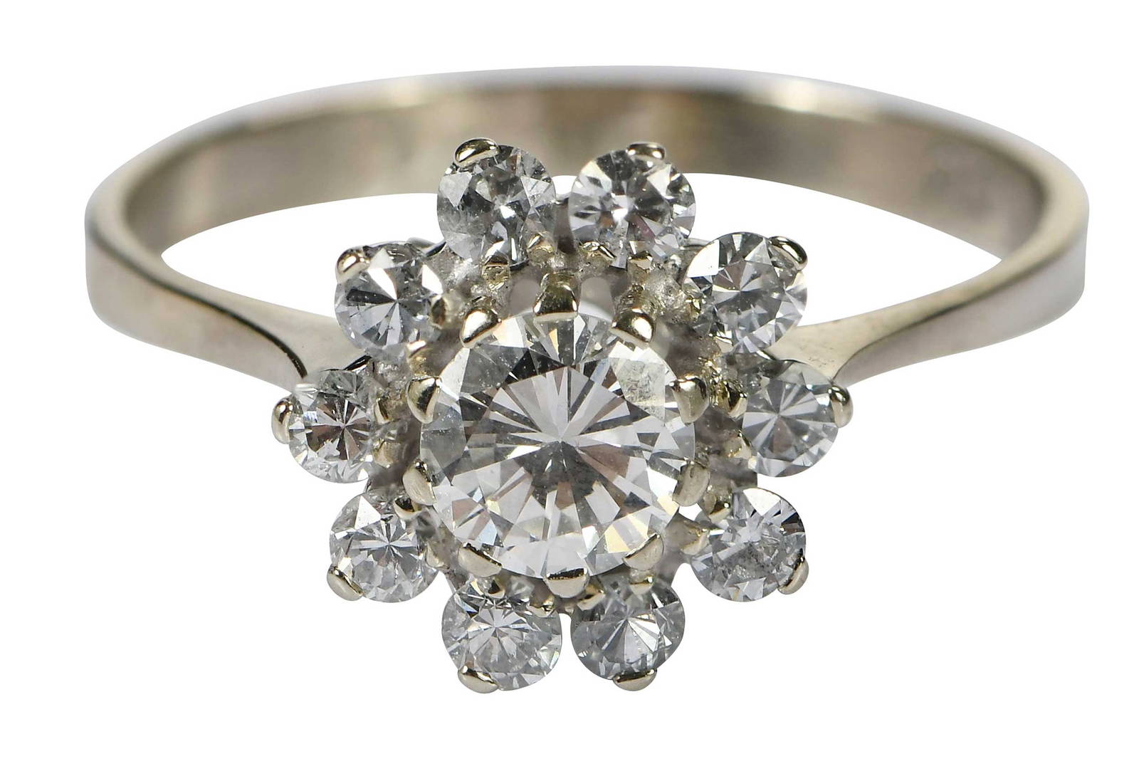 18kt. Diamond Flower Motif Ring Auction
