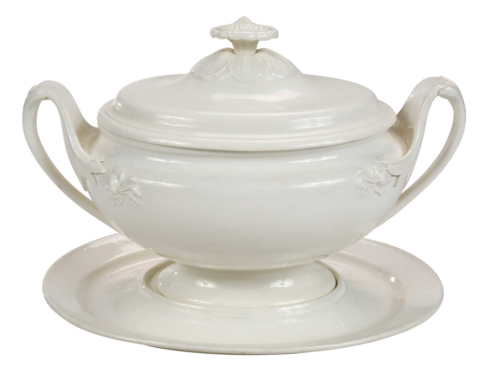 Wedgwood Creamware Soup Tureen and Underplate: British, 19th century, stamped "Wedgwood" on base, molded floriform handles and rim, 12 x 16 x 12 in. Provenance: Private Collection