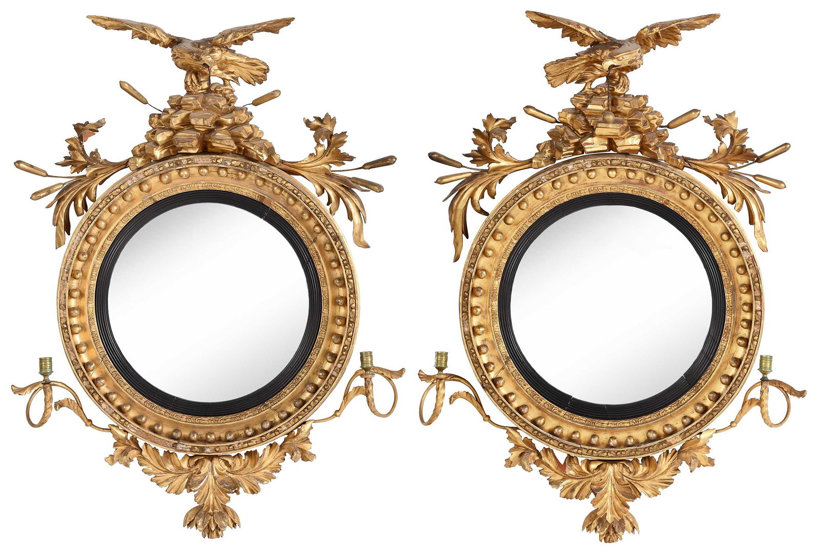 Fine and Rare Pair of Classical Giltwood Girandole Mirrors (1 of 19)