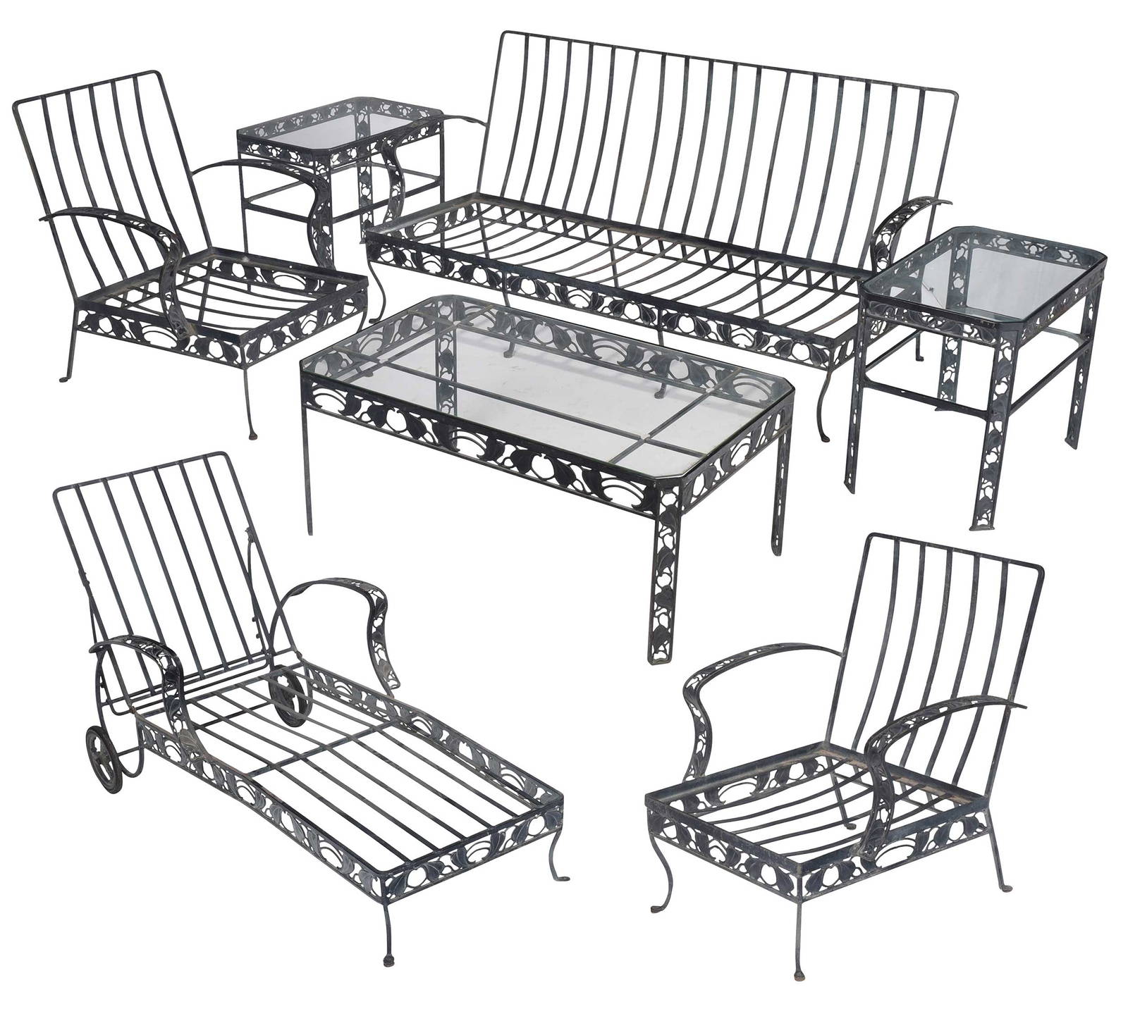 Antique & Vintage Side & End Tables for Sale in Online Auctions Page 3