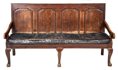 British Queen Anne Oak Settle