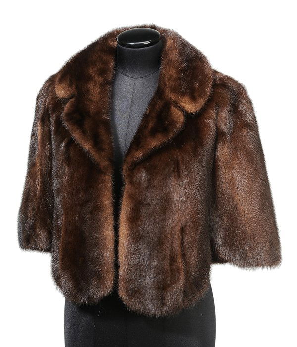 Mink Stole: interior label "Ultima", size medium, 19-1/2 in. good condition Provenance: Estate of the Late Vivian Wilson-Cohen, Charleston, South Carolina