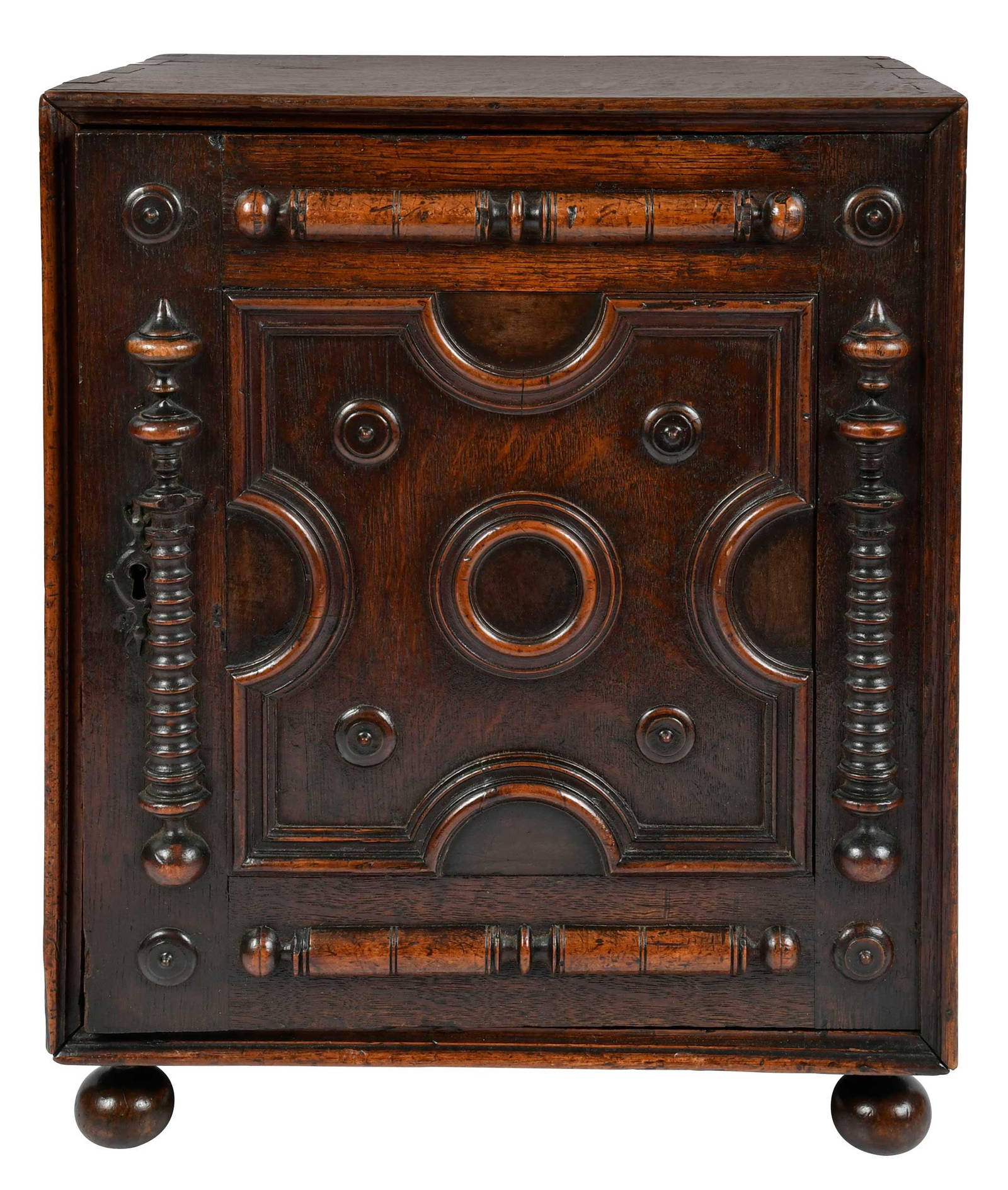 Early English Oak Valuables Auction