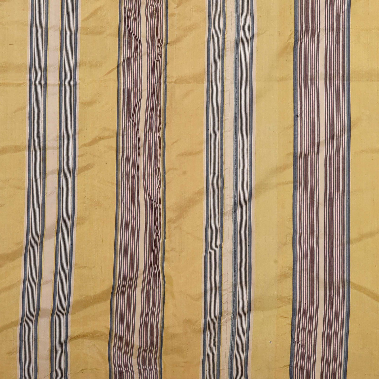 Pair of Silk Taffeta Drapes (1 of 8)