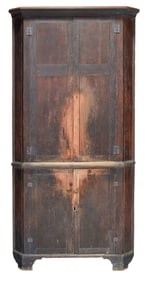 Rare Georgia Chippendale Paint Decorated Yellow Pine Corner Cupboard