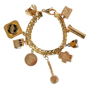 18kt. Italian Bracelet with Nine Charms
