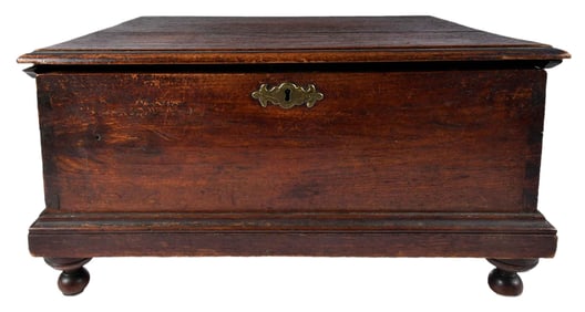 Pennsylvania Walnut Queen Anne Bible Box