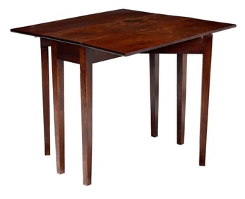 Fine Chippendale Plum Pudding Mahogany Drop Leaf Table