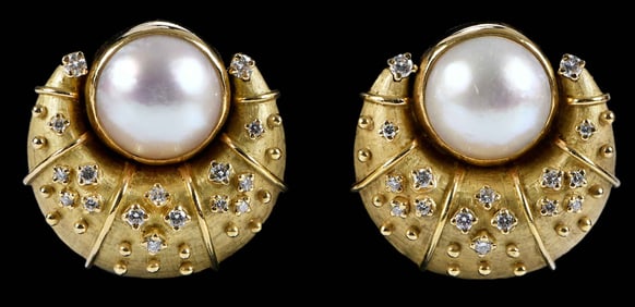 18kt. Mabe Pearl and Diamond Earrings