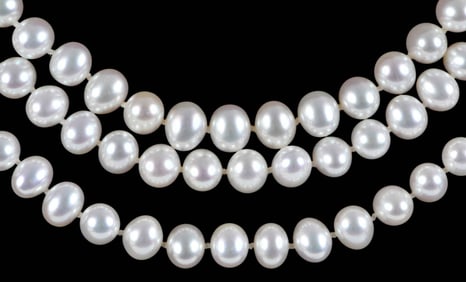 Rope Length Single Strand of Pearls