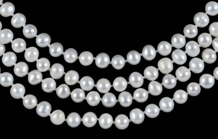 Rope Length Single Strand of Pearls