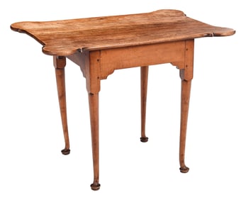 New England Queen Anne Porringer Top Tea Table
