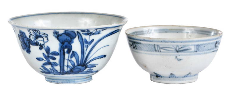 Two Chinese Blue and White Porcelain Tea Bowls: probably Ming dynasty, each with unidentified mark to base, larger 2-1/2 x 4-3/4 x 4-3/4 in.Provenance: Private Collection, North Carolina