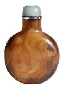 Chinese Carved Agate Snuff Bottle with Jade Cap