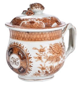 Chinese Export Armorial Porcelain Pot de Creme, Henley