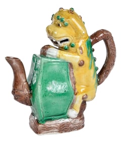Chinese Export Sancai Glazed Fu Lion Form Cadogan