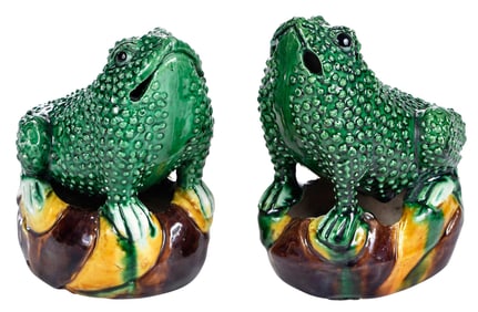 Pair of Chinese Sancai Glazed Ceramic Frog Brush Washers