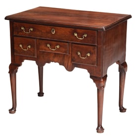 Fine George II Figured Mahogany Dressing Table