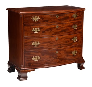 Fine Philadelphia Chippendale Highly Figured Mahogany Bow Front Chest