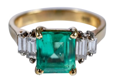 18kt. Emerald and Diamond Ring