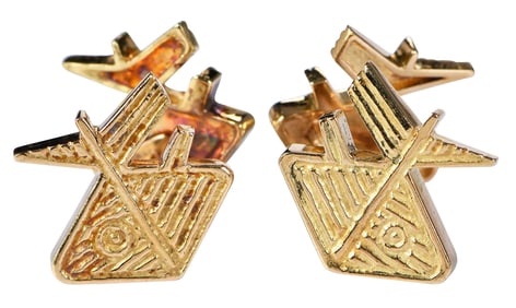 18kt. Georges Braque Fish Form Cufflinks