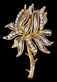 14kt. Vintage Diamond Flower Motif Brooch