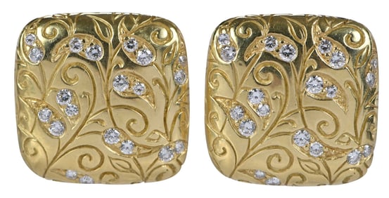 18kt. Foliate Engraved Diamond Earrings