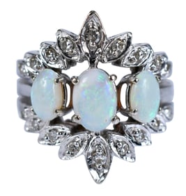 14kt. Opal and Diamond Fashion Ring