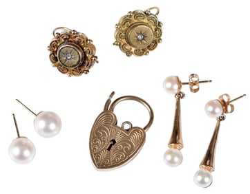 Collection of Four Gold Jewelry Pieces