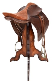 Coracero English Leather and Suede Riding Saddle